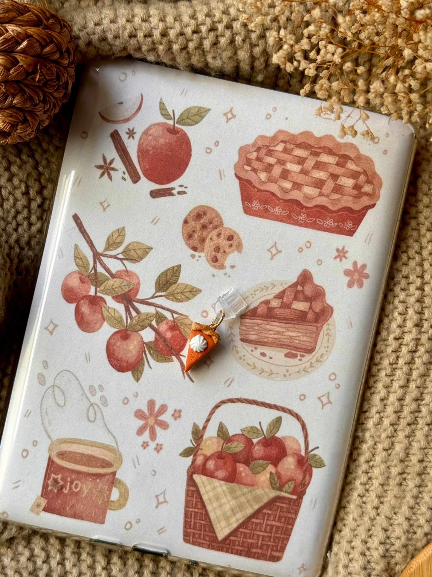Pumpkin Pie Kindle Charm