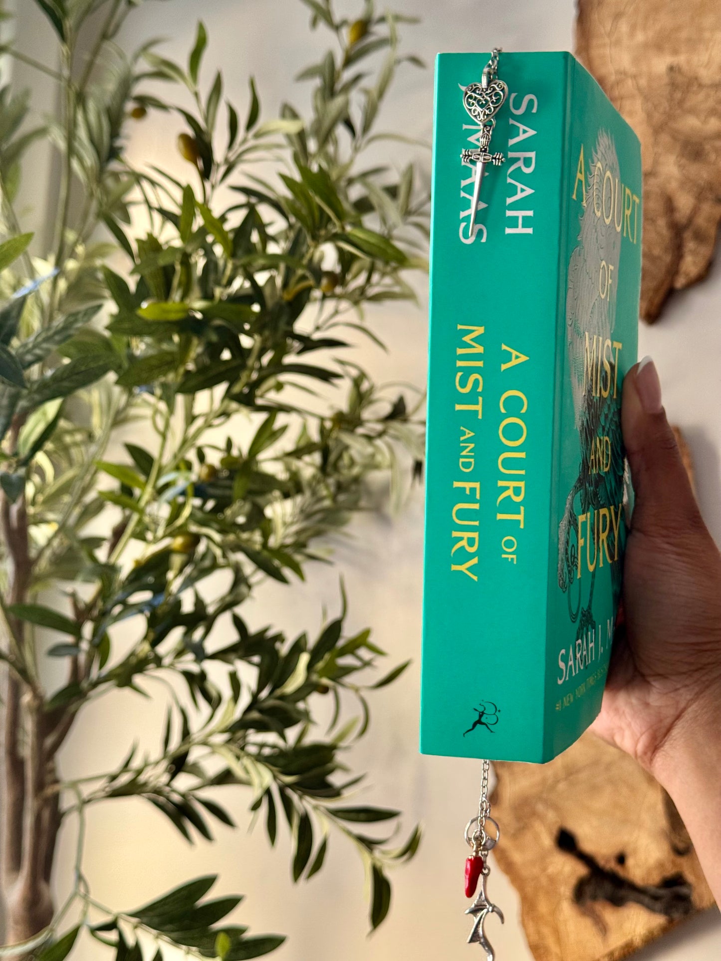 Acotar Themed Chain Bookmark