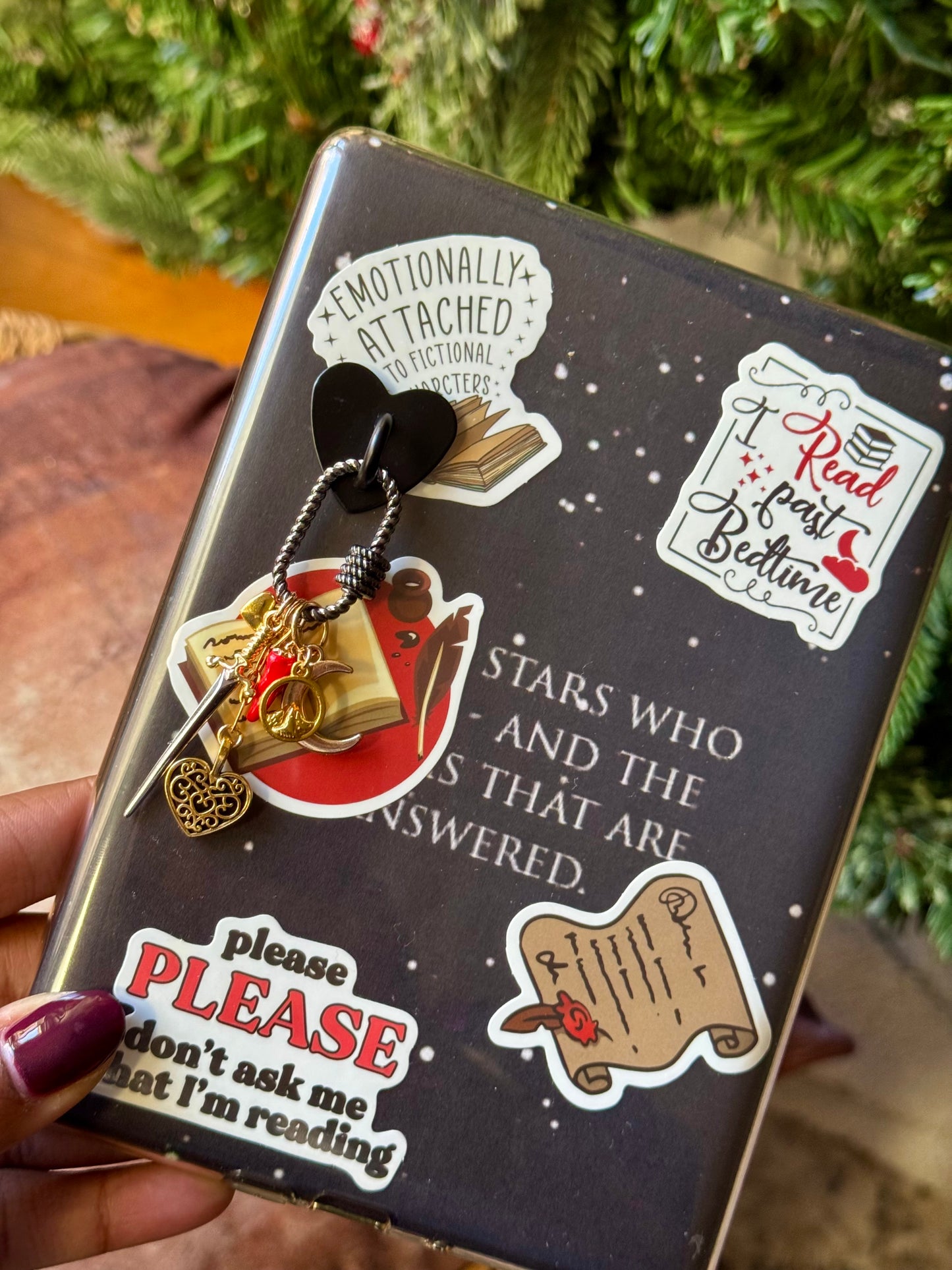 Acotar Themed Kindle Charm