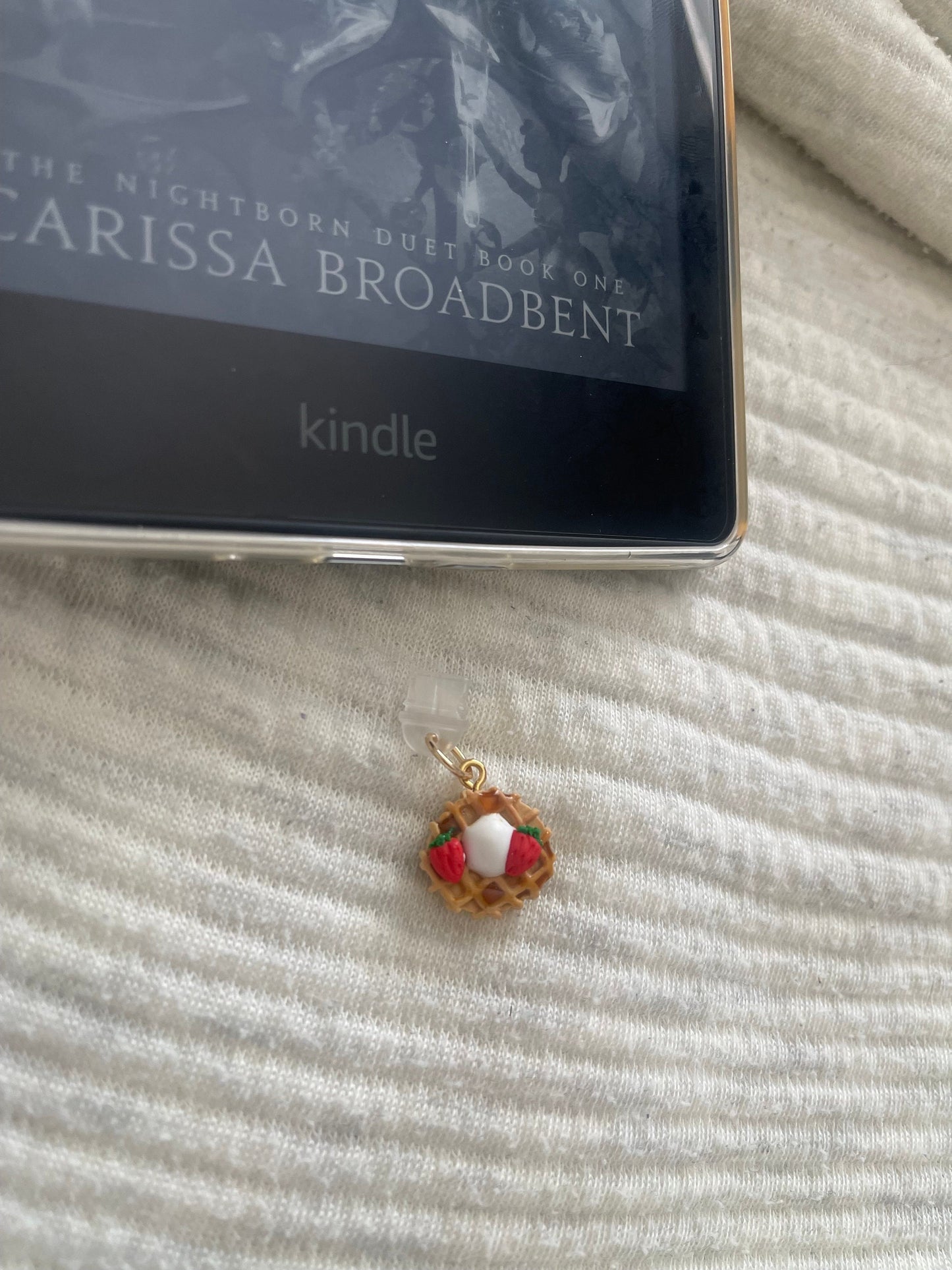 Strawberry Cream Kindle Charm