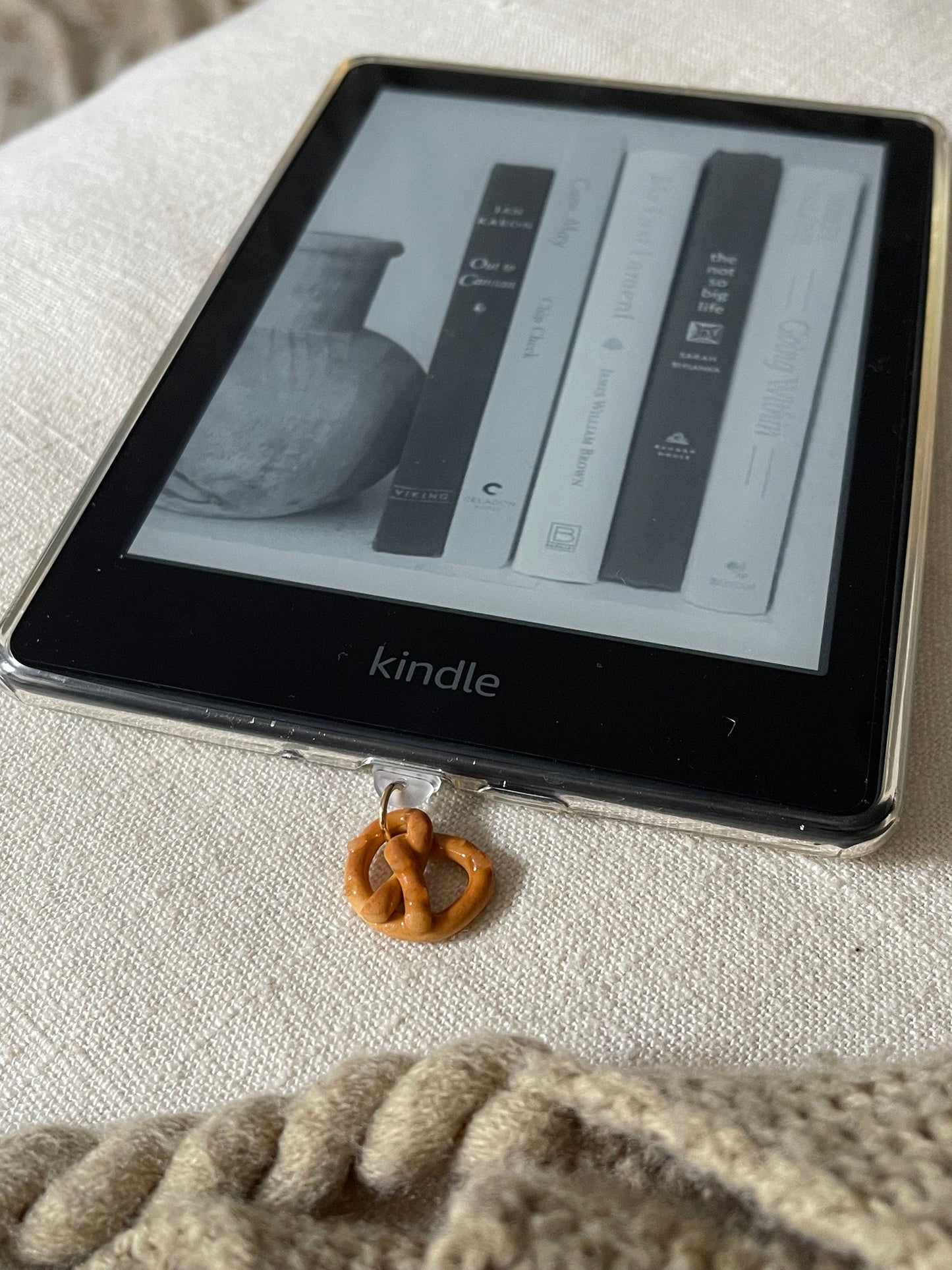 Salted Pretzel Kindle Charm