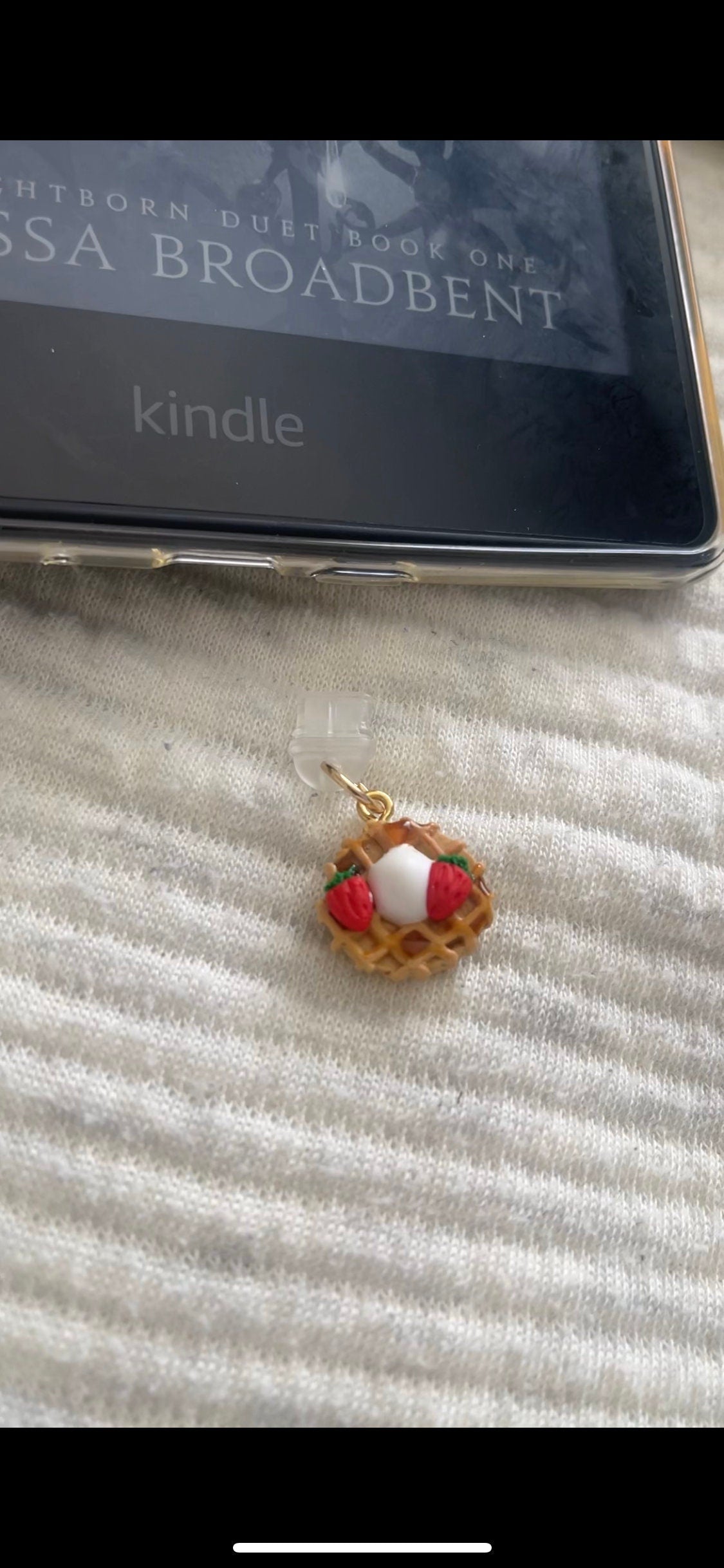 Strawberry Cream Kindle Charm