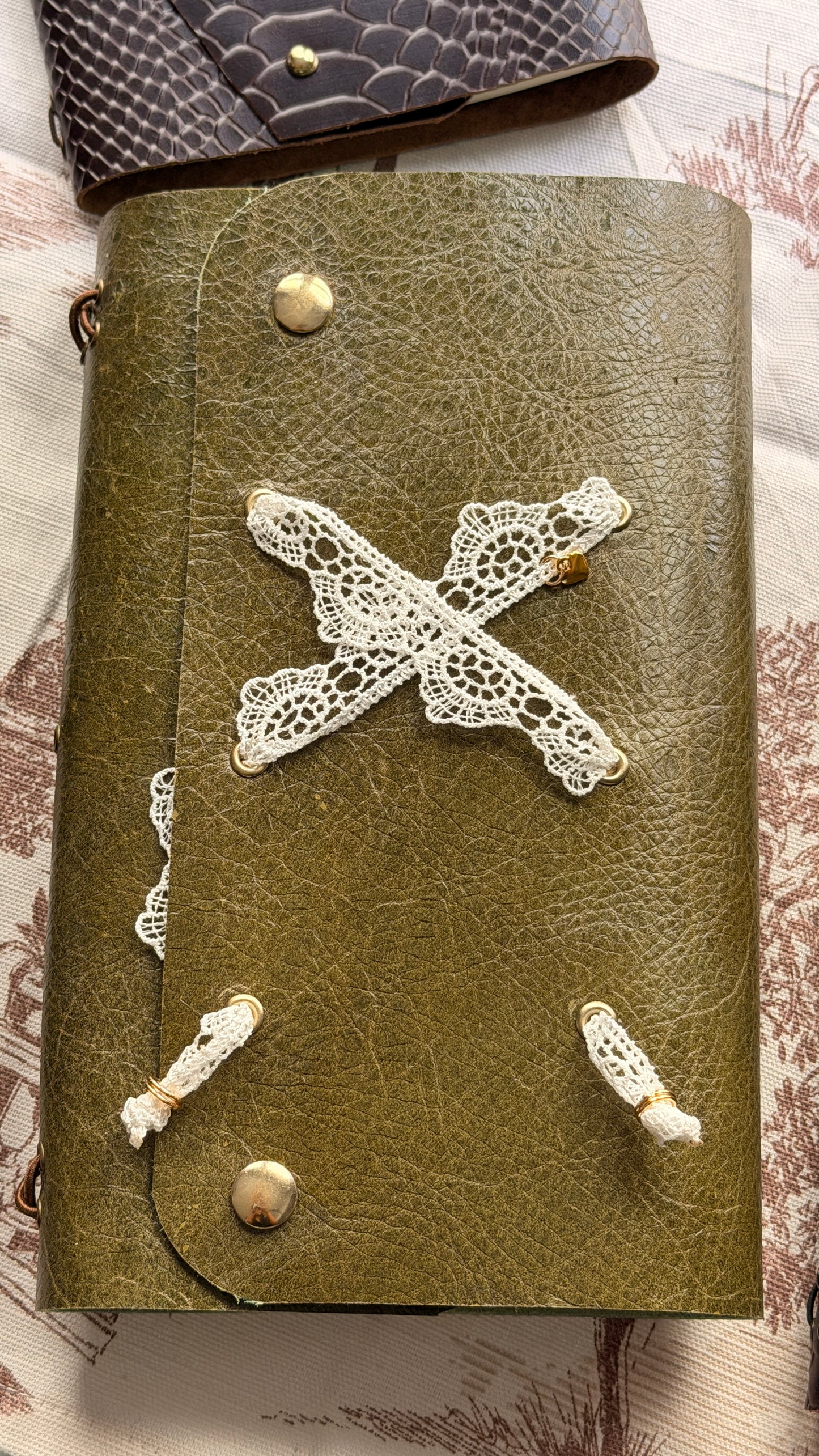 The Candlelight Chronicle A5